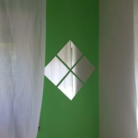 Mela * مينتورنو